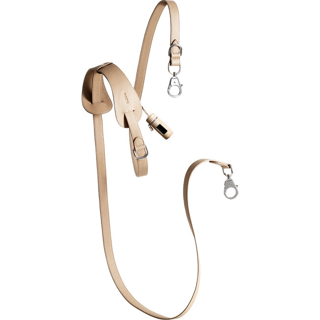 The Tascher Leash, Sand
